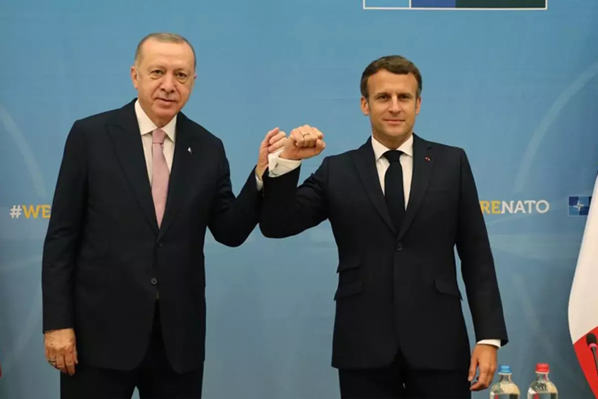 Macron’dan Türkiye çıkışı: Savaşın bitmesinde etkili olabilir
