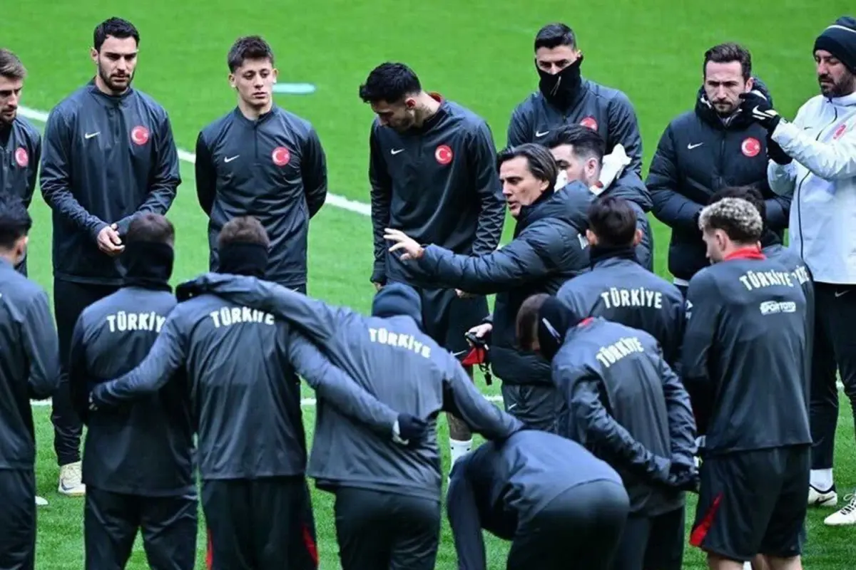 Maça dakikalar kala 2 sakatlık birden