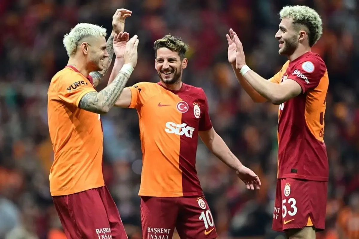 Yıldız futbolcunun kaderi eşinin 2 dudağı arasında