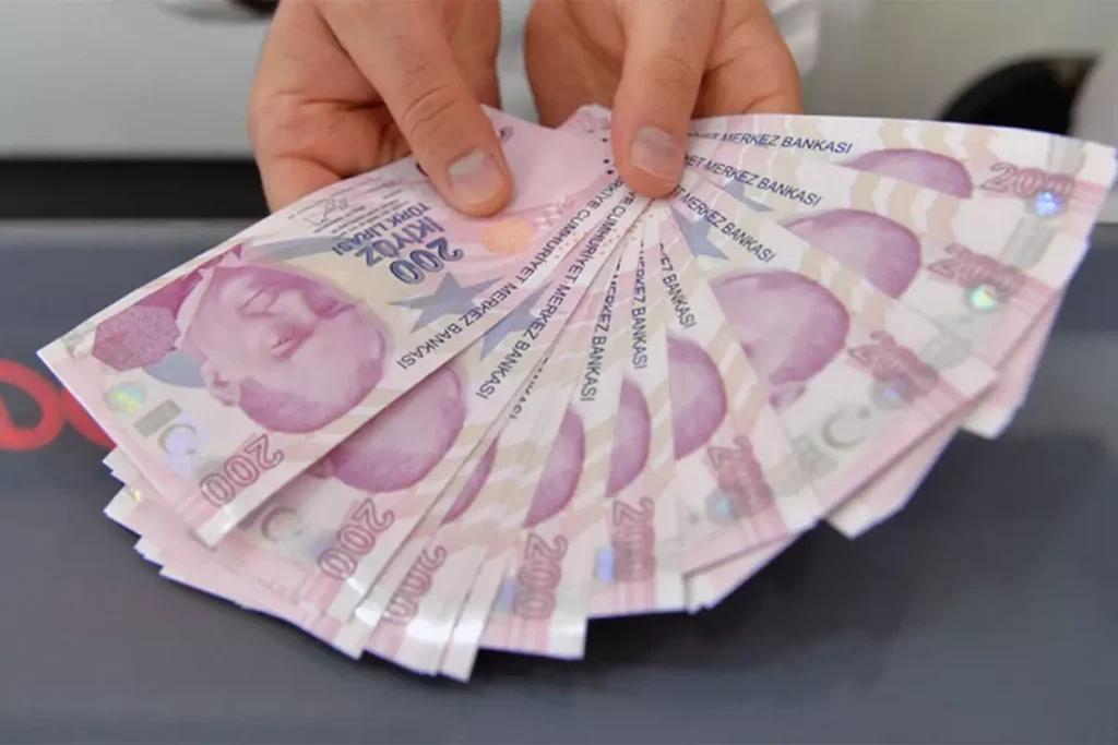 Kamu çalışanları için yüzde 50 zam gündemde