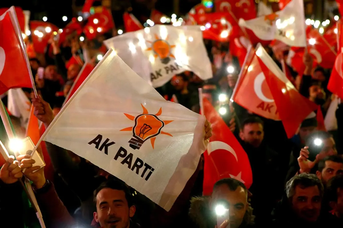 AK Parti’den ‘Siz de boykot yaptınız’ diyenlere yanıt