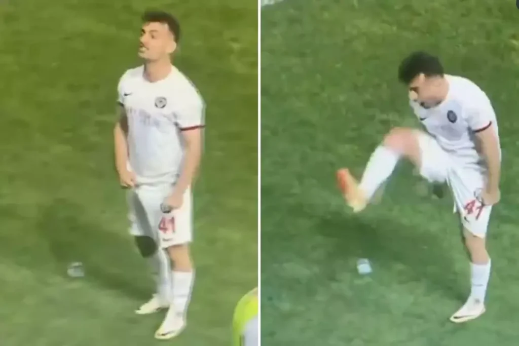 Futbolcudan tribünlere tartışma yaratan hareketler
