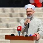 Ali Erbaş yapay zekaya ayet sordu, aldığı cevaba hayret etti