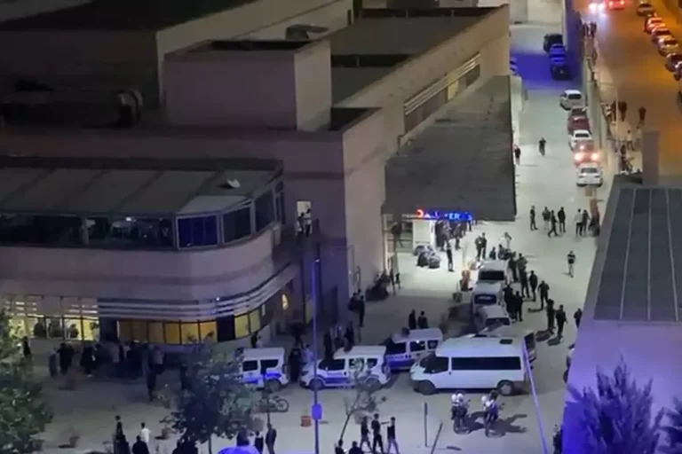 Düğünde başlayan ‘halay başı’ kavgası hastanede devam etti