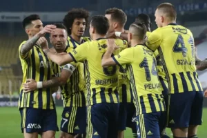 Eski Fenerbahçeli apar topar hastaneye kaldırıldı! Kariyeri tehlikede