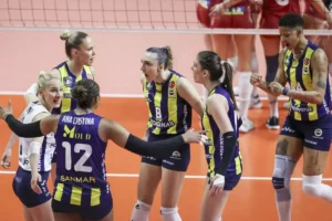 Fenerbahçe, Galatasaray’ı devirdi