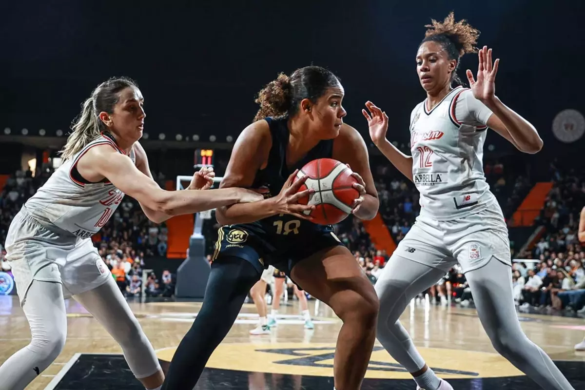Şampiyonu son saniye basketi belirledi