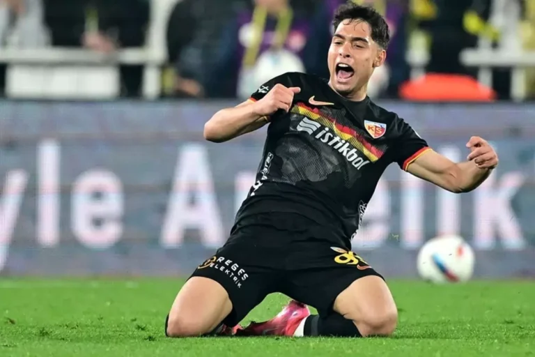 Fenerbahçe’yi şampiyonluktan eden futbolcu Galatasaray aşığı çıktı
