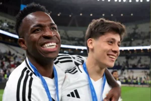 Real Madrid’den dünya futbolunu karıştıracak transfer operasyonu