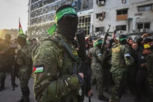 Hamas, İsrail’e tek bir şart sundu: Tüm esirleri bırakmaya hazırız