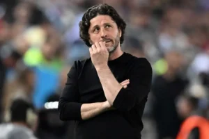 Dünyanın en iyi futbolcularından birini ilk 5’ine sokmadı