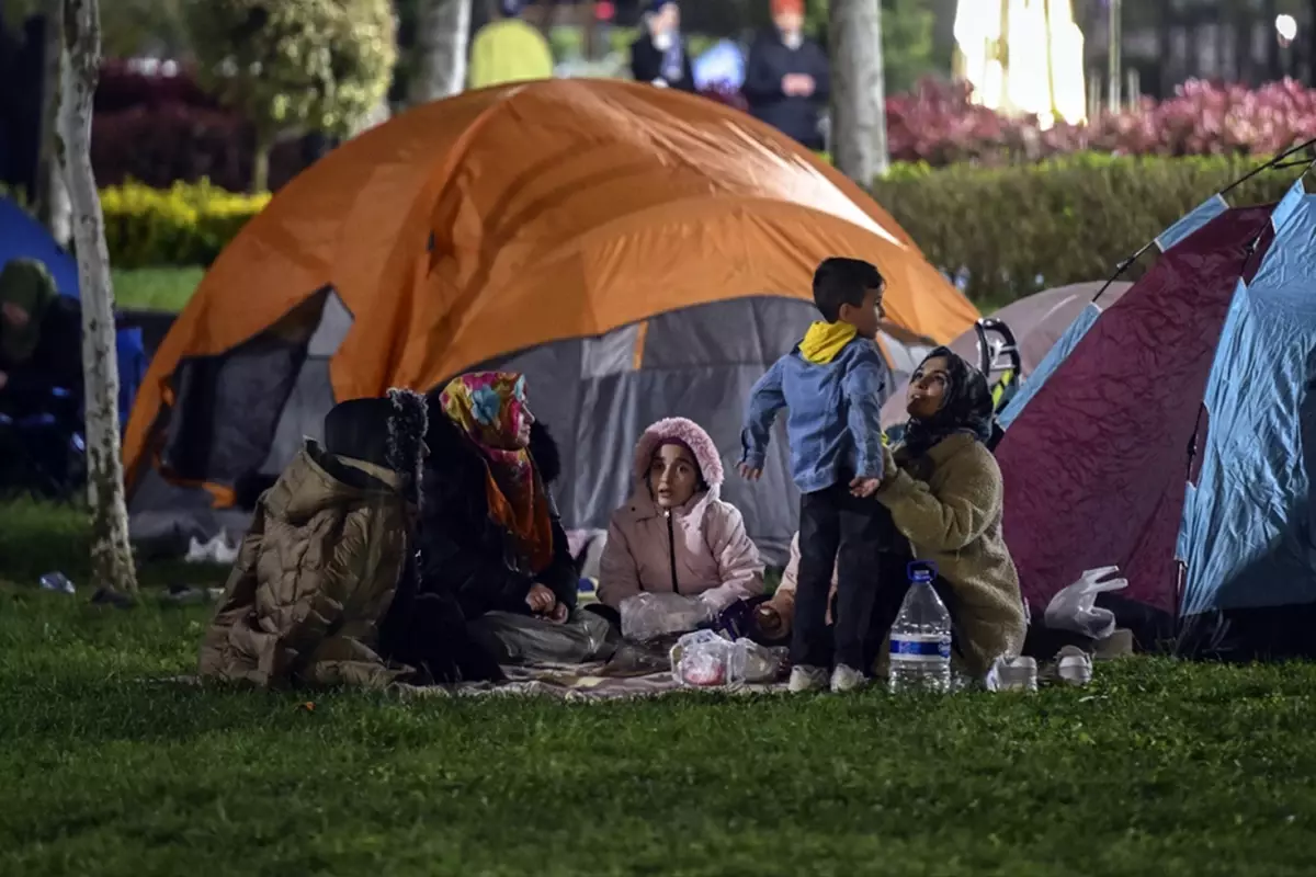 İstanbul’da uykuları kaçıran artçılar ne zaman sona erecek? AFAD’dan açıklama var
