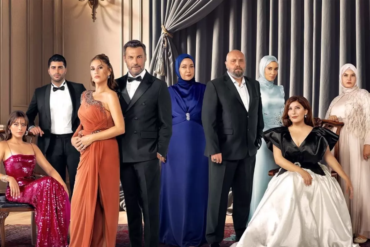 Kızılcık Şerbeti’nin fırtınalar estiren başrolü diziden ayrıldı