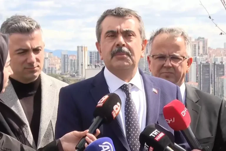 Bakan Tekin’den okullarda başlayan protestolarla ilgili ilk yorum