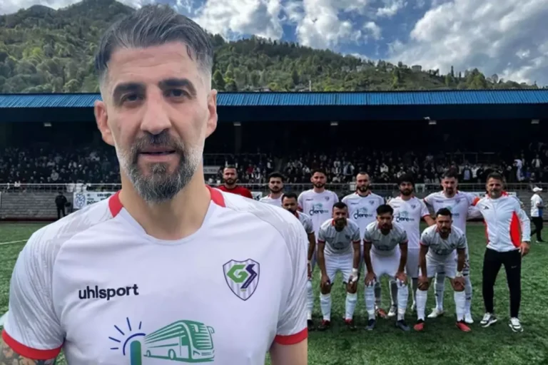 Oğlu Süper Lig devinde, kendi Amatör Ligde top koşturuyor