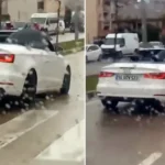 Sürücünün milyonluk arabasında ıslanmamak için aldığı önleme bakın