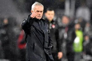 Maçtan sonra Trabzonspor soyunma odasına gidip özür dilemiş