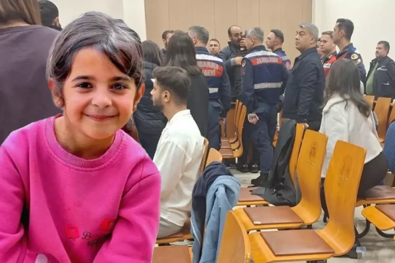 Türkiye’nin kilitlendiği dava başladı! 15 sanık hakim karşısında