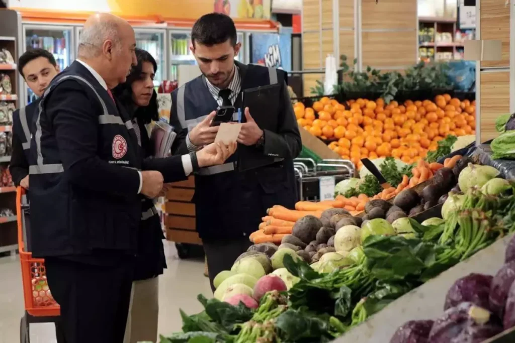 Pazar ve marketten satın alınan 11 ürün zehirli çıktı