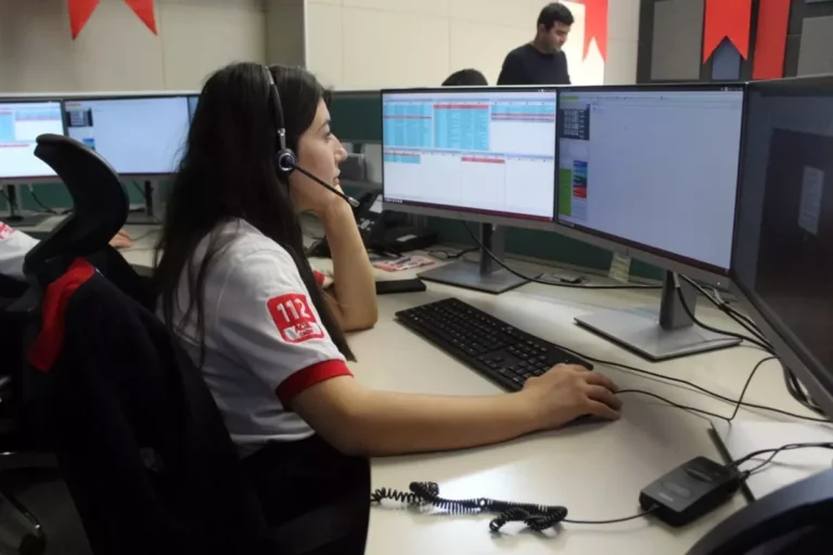 112’yi arayan adamın gerekçesi pes dedirtti: Polis şuna bir kızsın