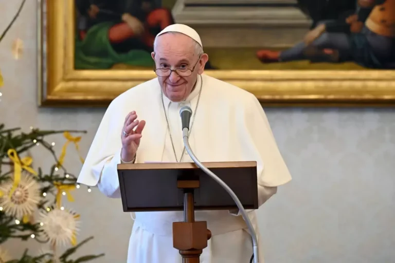 Papa Franciscus’un vasiyeti belli oldu! Mezar taşına kadar düşünmüş