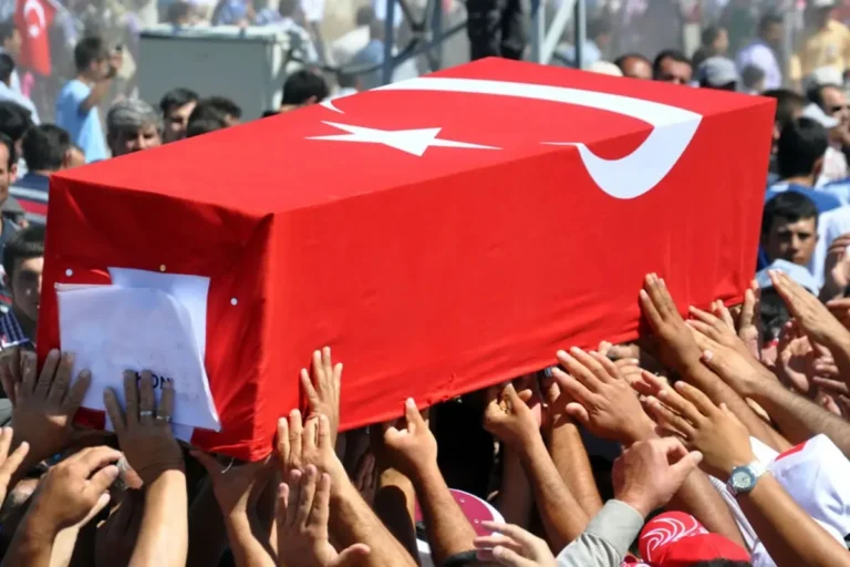 Pençe-Kilit bölgesinden acı haber! Askerimiz şehit oldu