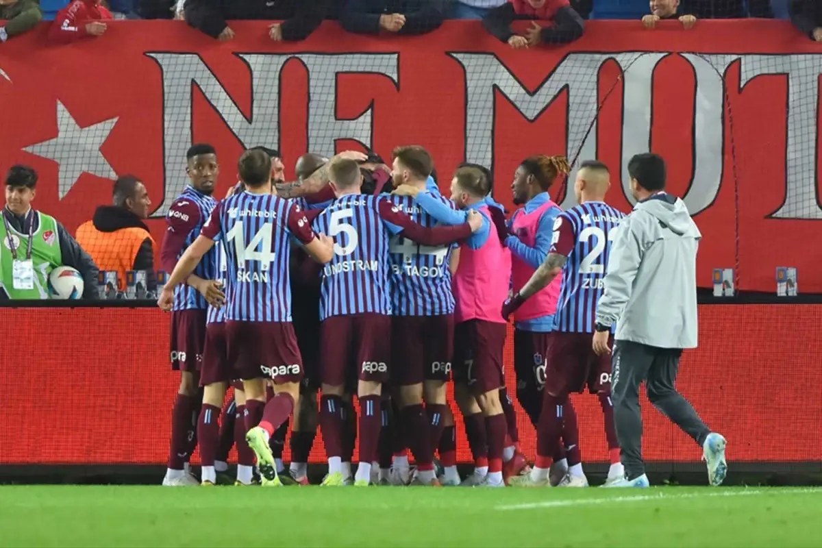 Rakip Galatasaray! Göztepe’yi 2-0 yenen Trabzonspor, Ziraat Türkiye Kupası’nda finale yükseldi