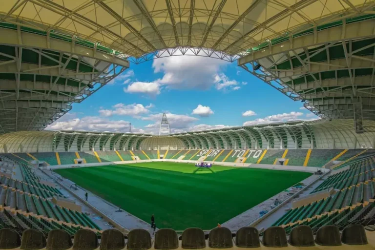 Futbolda fırtına gibi esen ilimiz dibi gördü