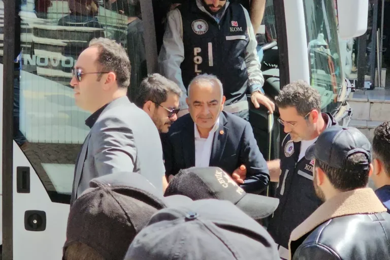 Eski CHP’li belediye başkanına ev hapsi cezası